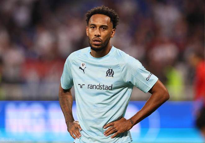 1-0，87分钟绝杀，乌龙球制胜，里昂掀翻法甲10冠王，3连胜排第2